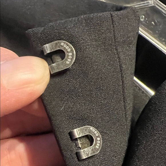 Hugo Boss Classic Black Pencil Skirt - Picture 7 of 7